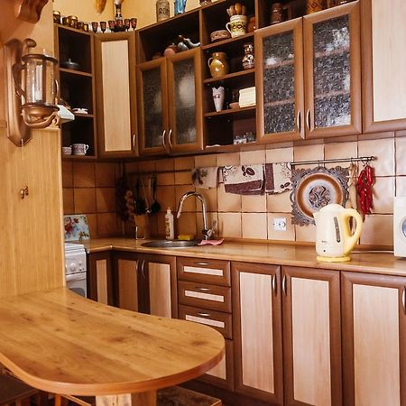 Apartment Na Shevchenka 3 Lviv Extérieur photo
