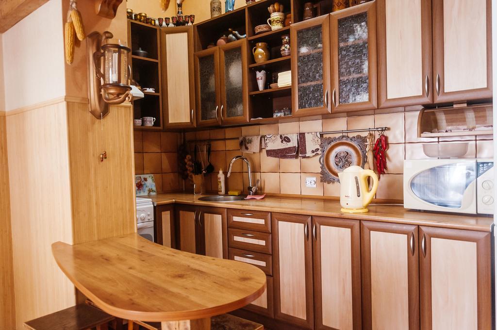 Apartment Na Shevchenka 3 Lviv Extérieur photo